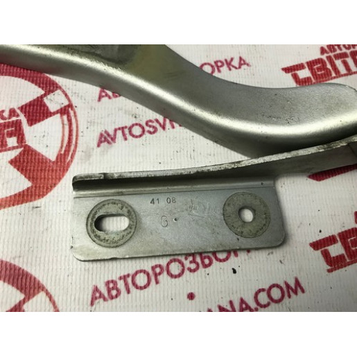 Петля капота левая Partner / Berlingo 2008- 9680631308